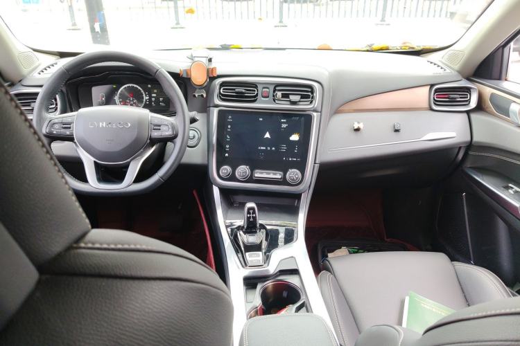 Used Lynk & Co 01 2020 2.0T Two-Wheel Drive Pure Pro Version China VI Standard