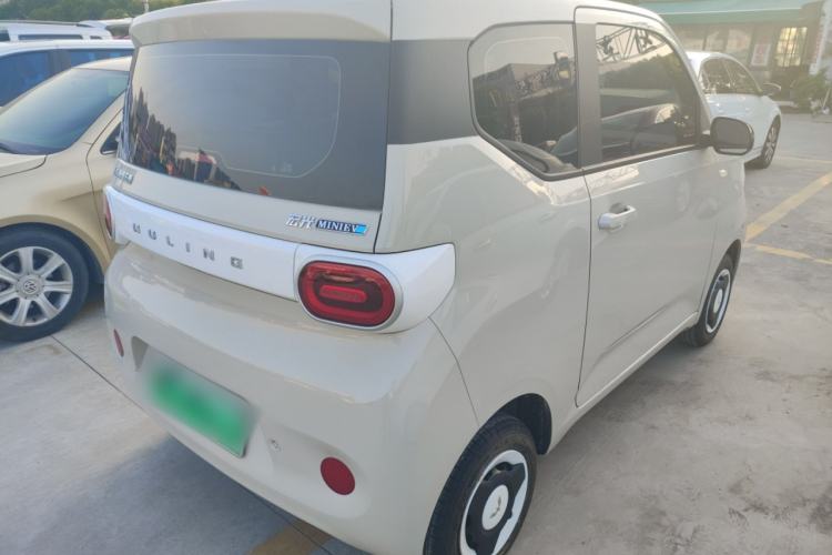 Used Wuling Hongguang MINIEV 2024 3rd Generation 215km Youth Edition
