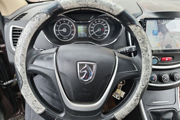 Used Baojun 560 2015 1.8L manual Comfort trim level
