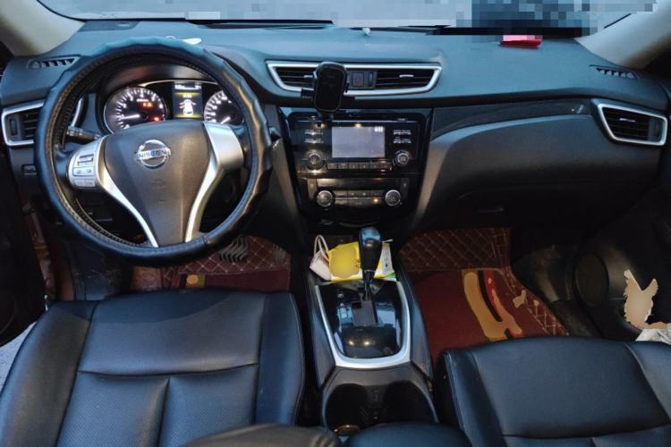 Used Nissan X-Trail 2014 2.5L CVT Leading Edition 4WD
