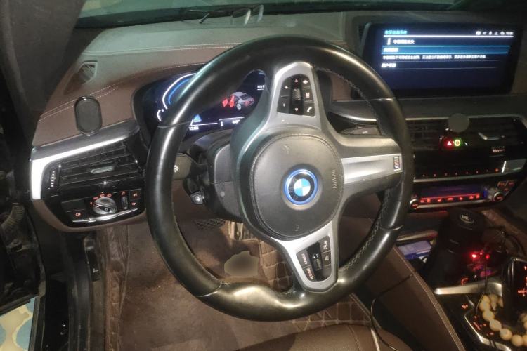 Used BMW 5 Series New Energy 2022 Restyled 535Le M Sport Package Steering Wheel