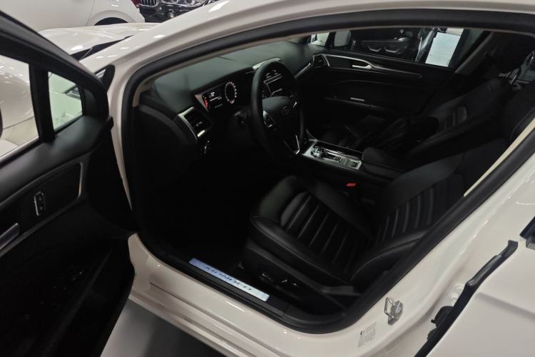 Used Ford Mondeo 2020 EcoBoost 180 Stylish Model Driver Seat