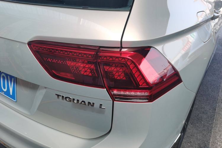 Used Volkswagen Tiguan L 2017 330TSI Automatic Two-Wheel Drive Flagship Edition