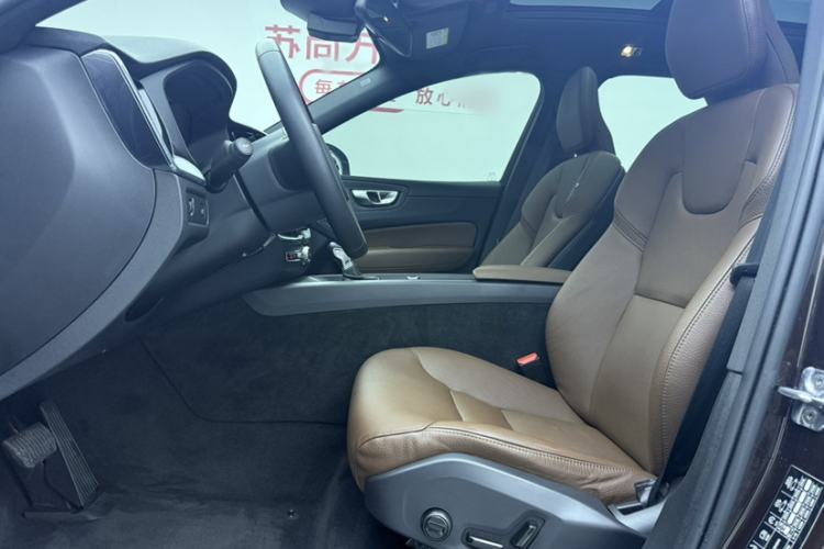 Used Volvo XC60 2021 T5 4x4 Smart Luxury Edition