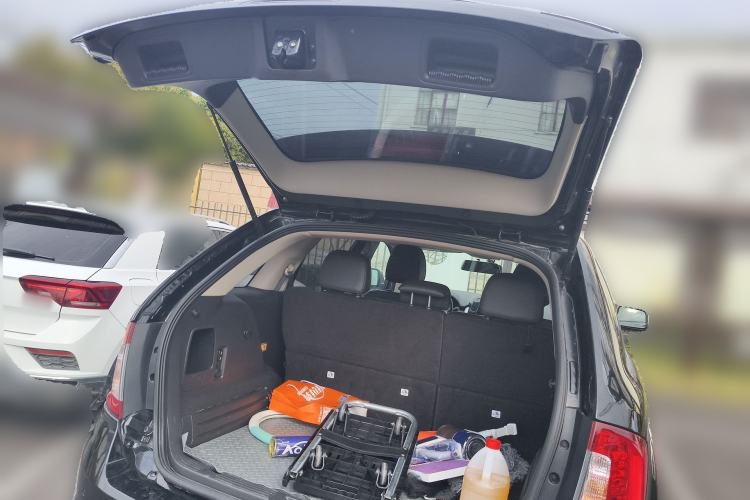 Used Ford Edge 2012 2.0T Elite Edition Trunk