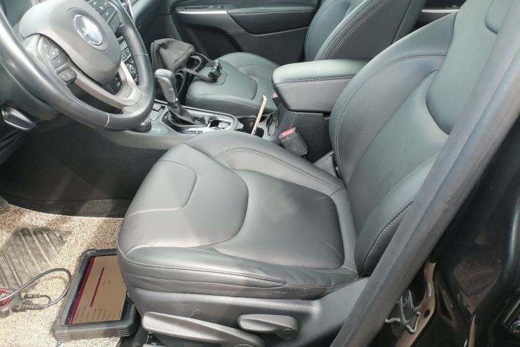 Used Jeep Cherokee 2019 2.0T Four-Wheel Drive Exclusive Edition China V
