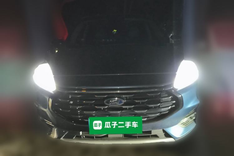 Used Ford Escape 2020 EcoBoost 245 Two-Wheel-Drive Titanium Edition
