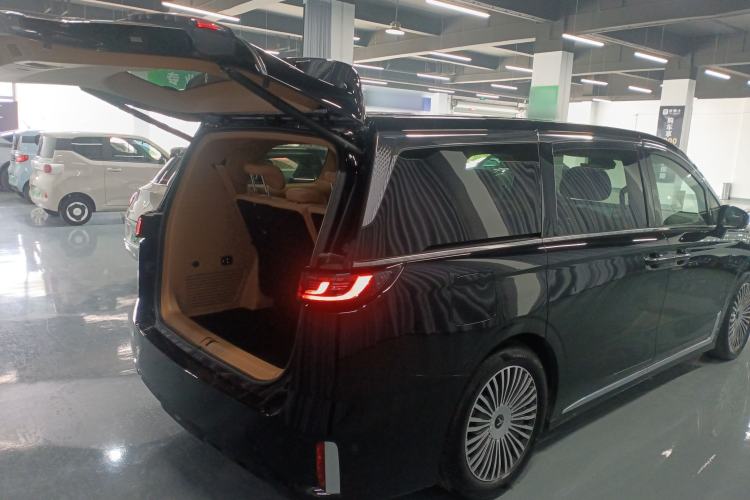 Used VOYAH Dream 2025 PHEV Four-Wheel-Drive Flagship Kunpeng Edition