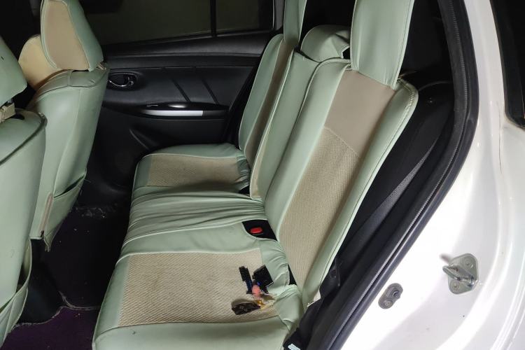 Used Toyota YARiS L Zhi Xuan 2015 1.5E Automatic Charm Edition