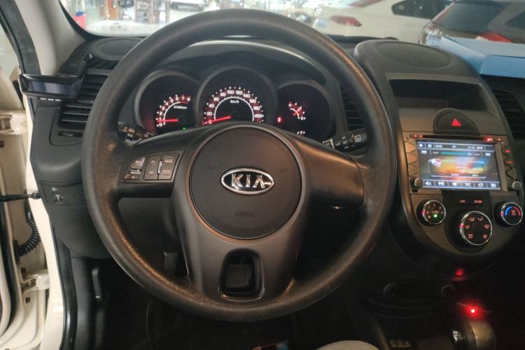 Used Kia Soul 2013 1.6L AT GL
