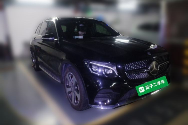 Used Mercedes-Benz GLC 2017 GLC 300 4MATIC Sport Edition Front Right 45 Deg