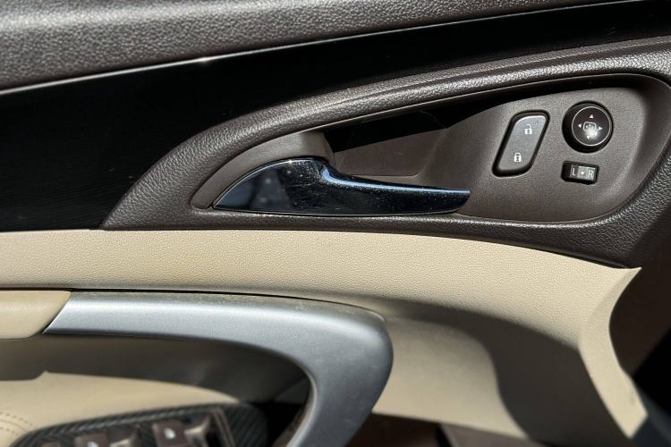 Used Buick Regal 2015 2.0L Leading Fashion Edition
