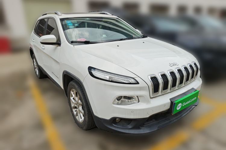 Used Jeep Cherokee 2017 2.0L Superior Edition