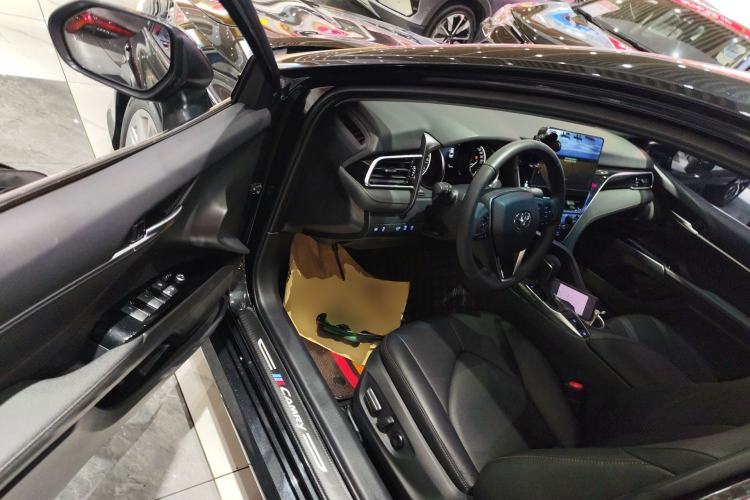 Used Toyota Camry 2021 2.0G Luxury Edition