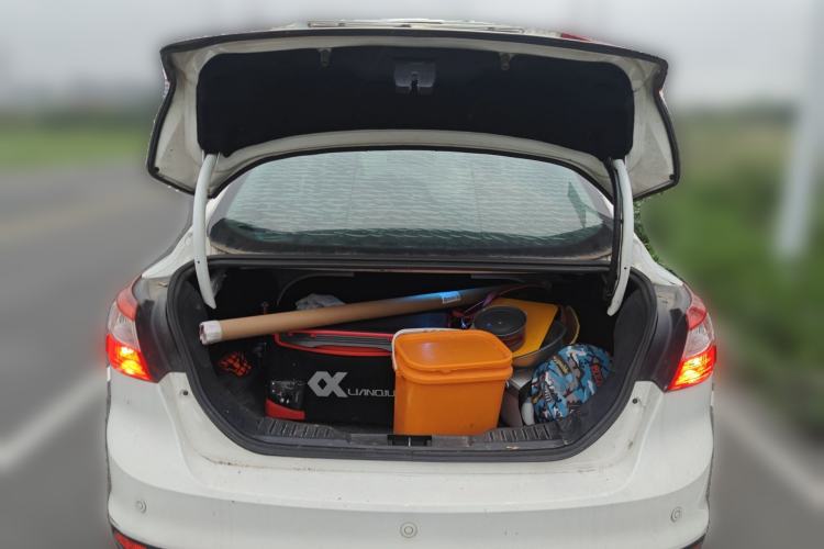 Used Ford Focus 2012 Sedan 1.6L Manual Fashion Edition Trunk