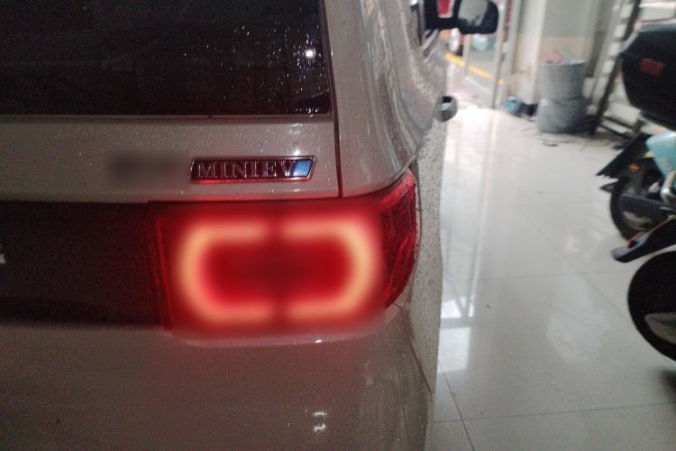 Used Wuling Hongguang MINIEV 2022 Macaron Premium Model – Lithium Iron Phosphate