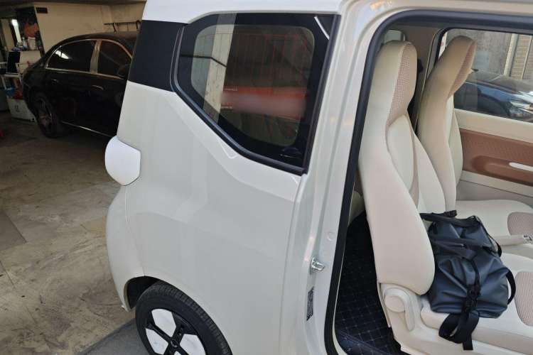 Used Wuling Hongguang MINIEV 2024 3rd Generation 215km Advanced Version