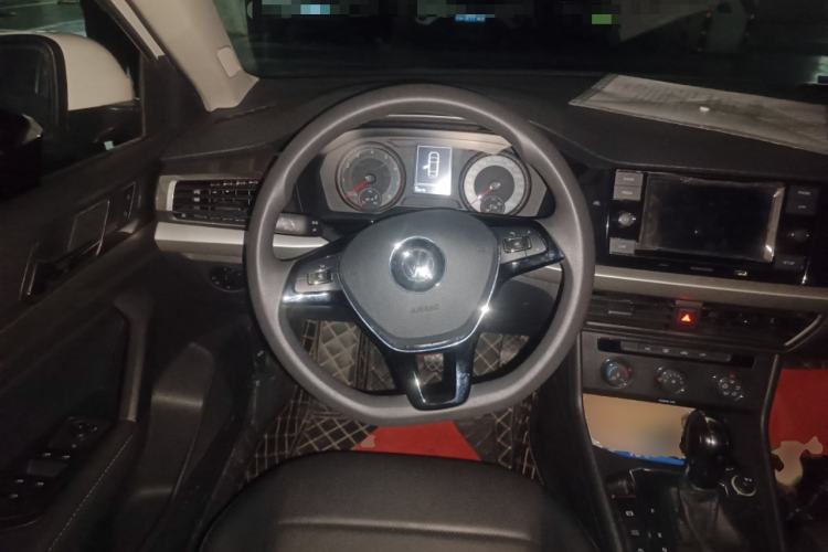 Used Volkswagen Lavida 2019 1.5L Automatic Comfort Edition China VI Standard Steering Wheel