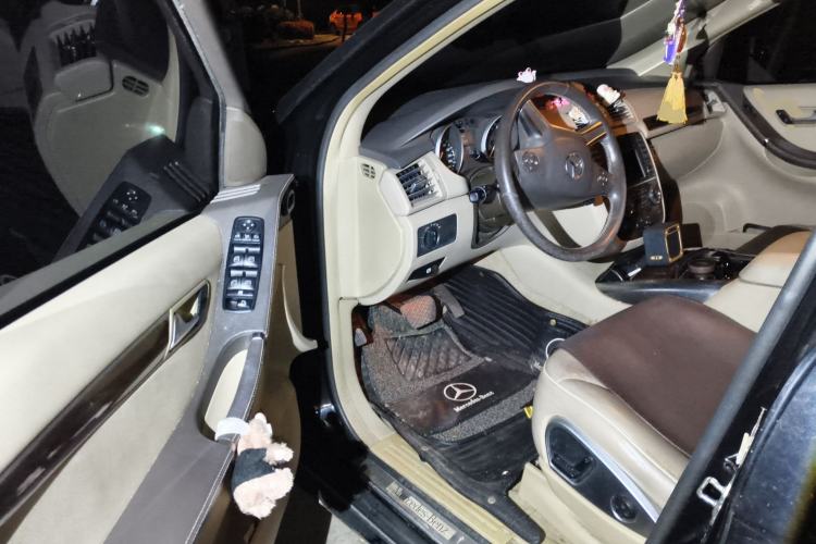 Used Mercedes-Benz R-Class 2010 R 350 L 4MATIC Driver Seat