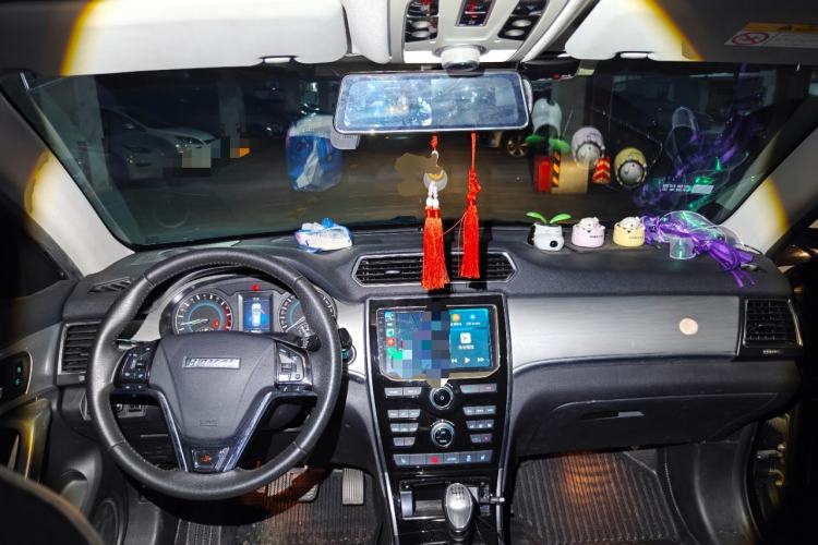 Used Haval H2 2017 Red-Label 1.5T Manual Two-Wheel Drive Luxury Model