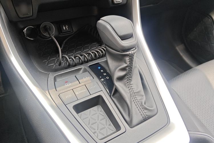 Used Toyota Wildlander 2022 2.0L CVT Two-Wheel Drive Leading Edition Gear Lever