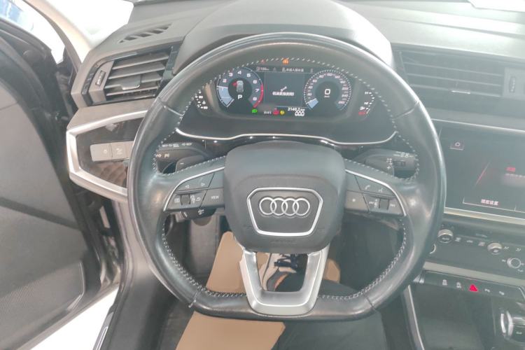 Used Audi Q3 2022 35 TFSI Fashion Dynamic Model
