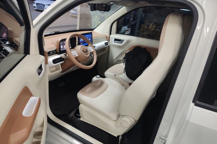 Used Wuling Hongguang MINIEV 2024 3rd Generation 215km Youth Edition
