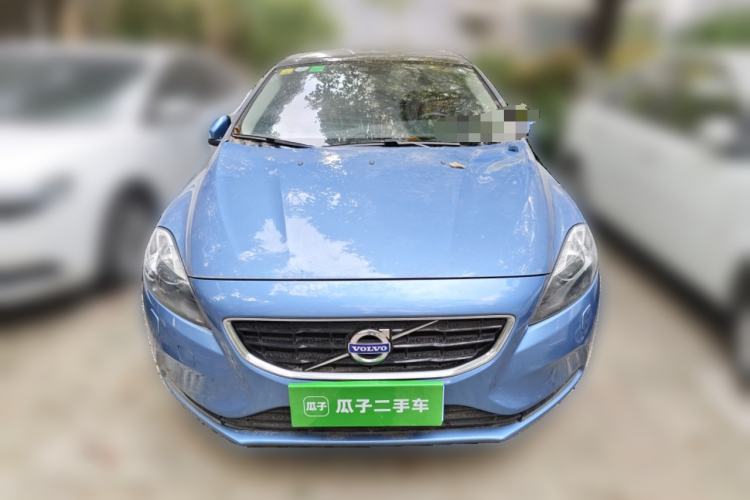 Used Volvo V40 2016 T3 Zhiyi Edition
