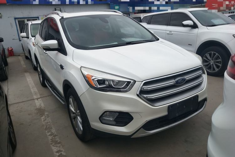 Used Ford Kuga 2017 EcoBoost 180 Two-Wheel-Drive Luxury Wing Edition Front Right 45 Deg