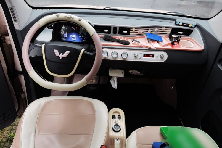 Used Wuling Hongguang MINIEV 2021 Macaron Fashion Model Lithium Iron Phosphate