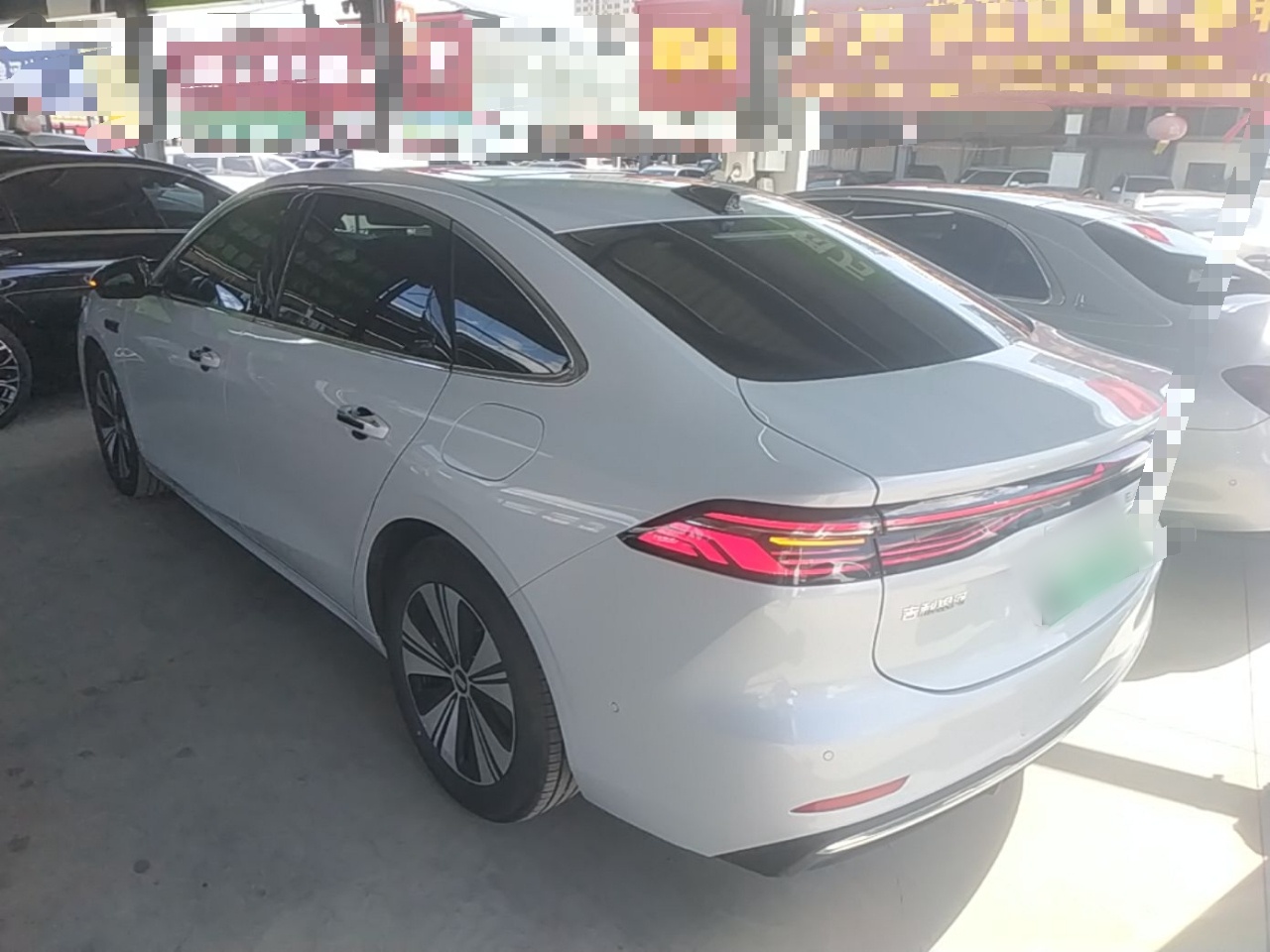Geely Galaxy A7 2025 Model EM-i 150km Exploration+ Edition — снимка 13