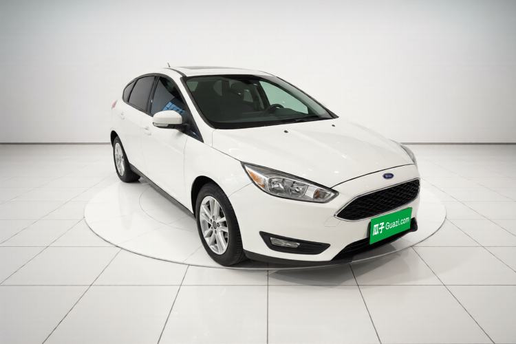 Used Ford Focus 2018 Hatchback Classic 1.6L Automatic Trendy SmartDrive Edition

