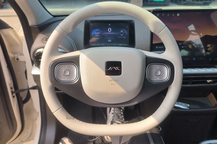 Used JAC Yiwei 3 2023 505km Pro