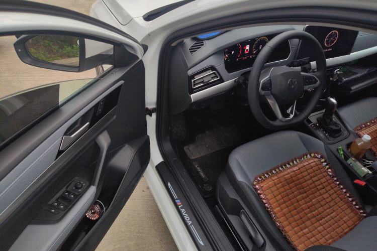 Used Volkswagen Lavida 2024 1.5L Automatic Starry Sky 5 Million Edition Driver Seat