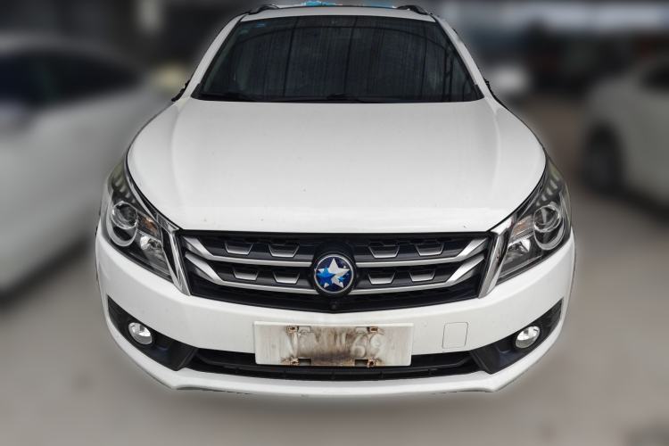 Used Venucia T70 2016 2.0L CVT Smart Edition Front