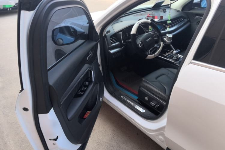 Used Haval H6 2017 Blue Label 2.0T Automatic Two-Wheel Drive Smart Edition
