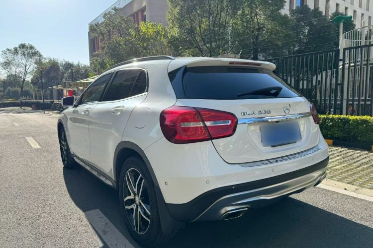 Used Mercedes-Benz GLA 2015 GLA 200 Fashion Model
