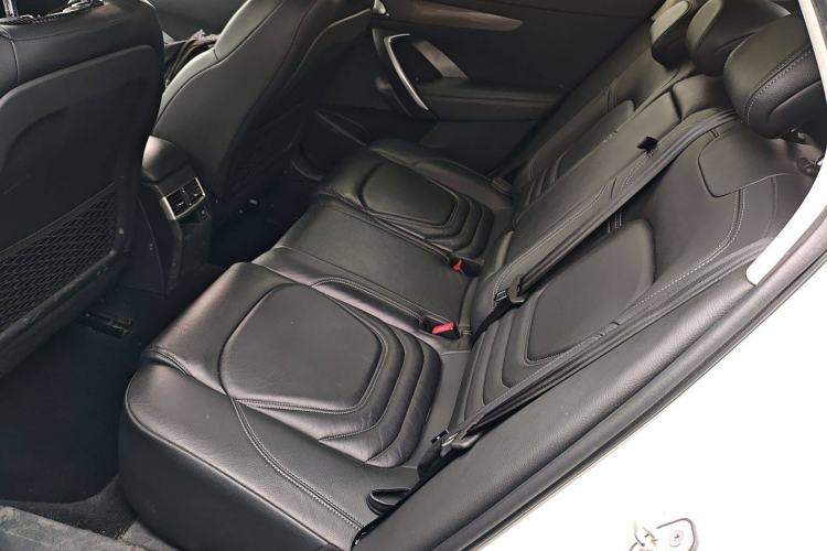 Used DS 6 2016 1.6T Luxury Edition THP160
