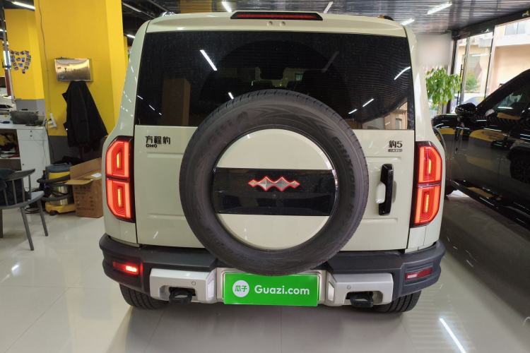 Used Formula Leopard 5 2023 Navigator Edition