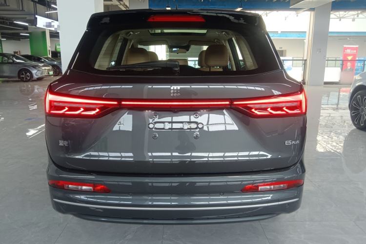 Used Landian E5 PLUS 2026 Model 165km Long-Range First-Adoption Version Ultra 5-seater