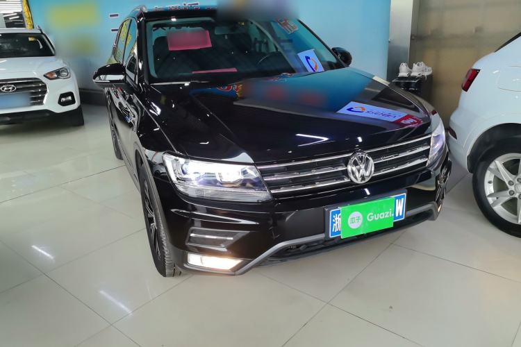Used Volkswagen Tiguan L 2020 330TSI Automatic Two-Wheel Drive Panoramic Comfort Edition China VI Standard Front Right 45 Deg