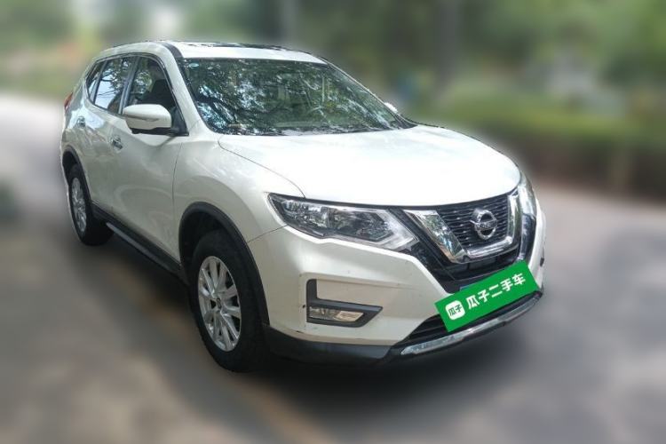 Ojetý Nissan X-Trail 2017 2.0L CVT Comfort Edition 2WD