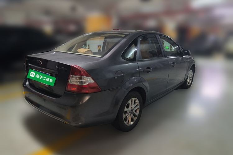 Used Ford Focus 2013 Sedan Classic 1.8L Manual Base Model