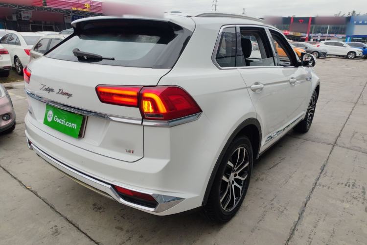 Used Zotye Domy X7 2017 1.8T Manual Luxury Model
