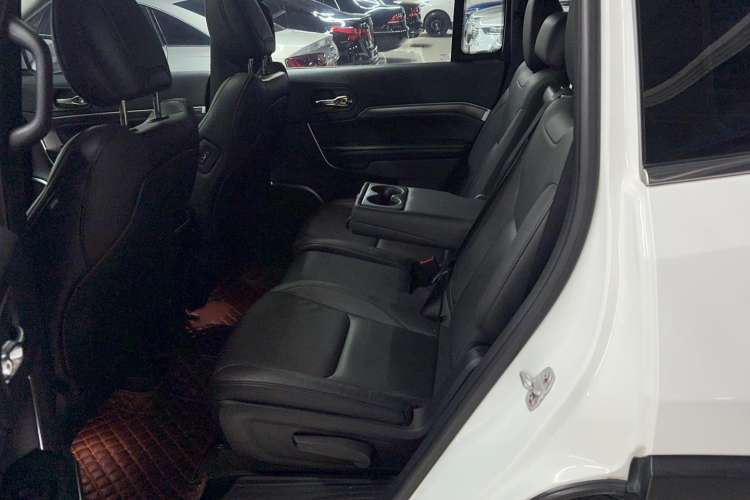 Used Jeep Grand Commander 2018 2.0T Four-Wheel Drive Premium Navigation Version China V
