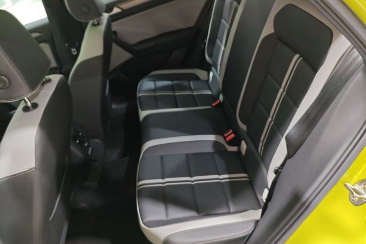 Used Volkswagen T-ROC 2023 300TSI DSG Two-Wheel Drive Starlight Edition
