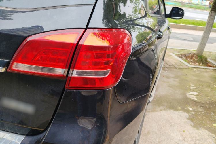 Used Haval H2 2017 Red-Label 1.5T Automatic Two-Wheel Drive Luxury Model Exterior 3