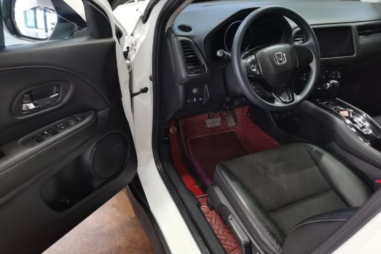 Used Honda Vezel 2020 1.5L CVT Luxury Edition
