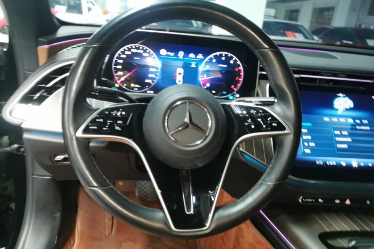 Used Mercedes-Benz E-Class 2024 E 300 L Stylish Model Steering Wheel