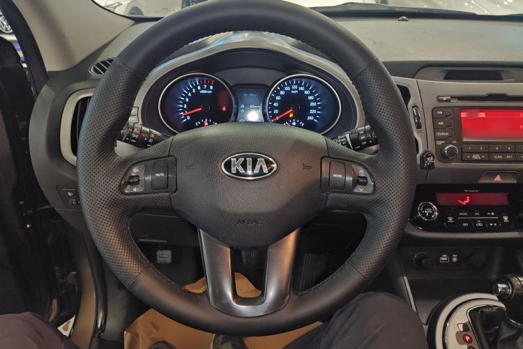 Used Kia Sportage R 2015 2.0L Automatic Two-Wheel Drive GLS Steering Wheel